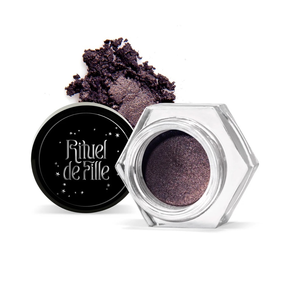 Rituel de Fille Serpent de Mer Eye Soot